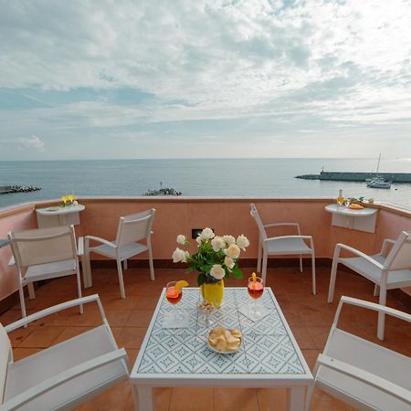 Dimore De Luca- Sea View Amalfi Exteriör bild